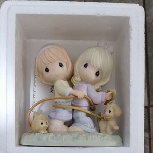 Precious Moments Pink and White Gift Box